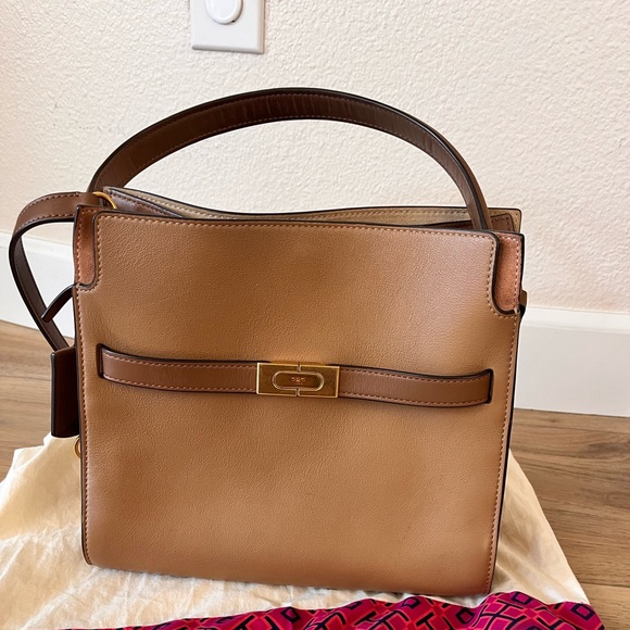 Tory Burch Handbags - Tory Burch Lee Radziwill Small double bag in Tiramisu